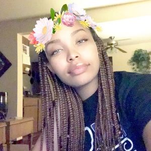 Meet your Posher, Bobbi